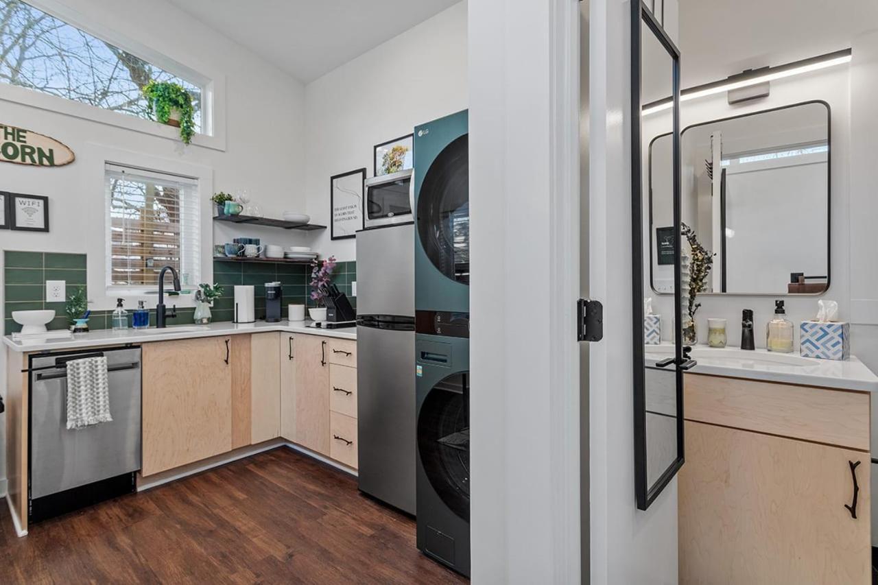 The Acorn - Tiny House In Historic Oakwood Villa Raleigh Exterior foto